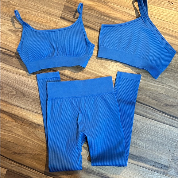 Vibrant Blue Workout Set - Picture 5 of 5